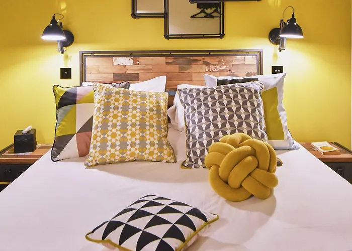 Hotel Madrigal Paris