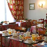 Madrigal Hotel