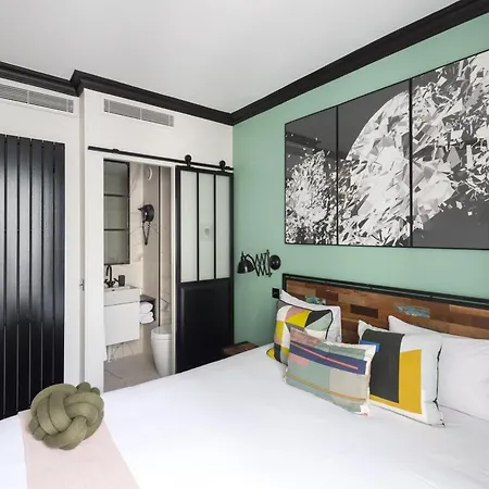 Hotel Madrigal Paris