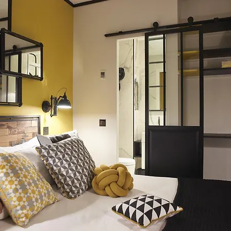 Madrigal Hotel 3*