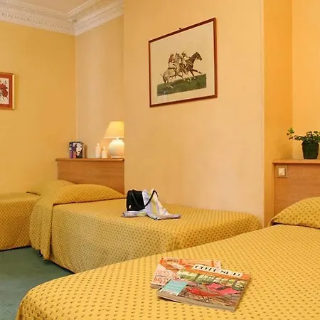 Madrigal Hotel 3*
